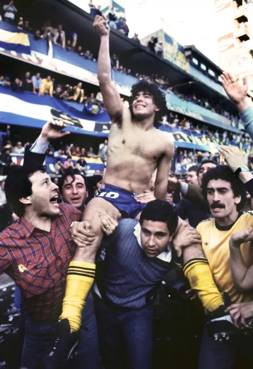 diego-maradona-festejo-metropolitano-1981